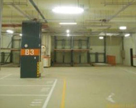 Parking Showcases 022